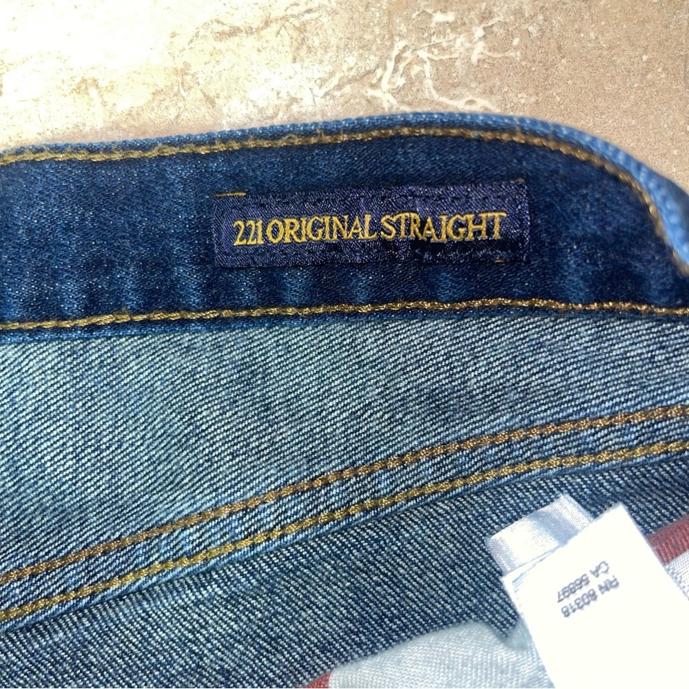 Lucky Brand Men's Jeans 36x34 Blue 211 Original Straight  Leg - Picture 4 of 11
